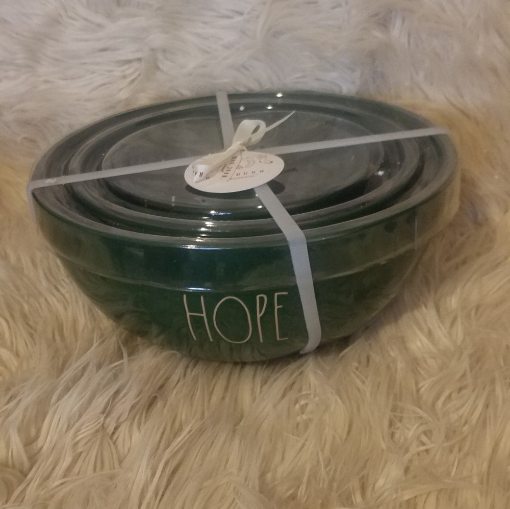 Rae dunn mixing bowls